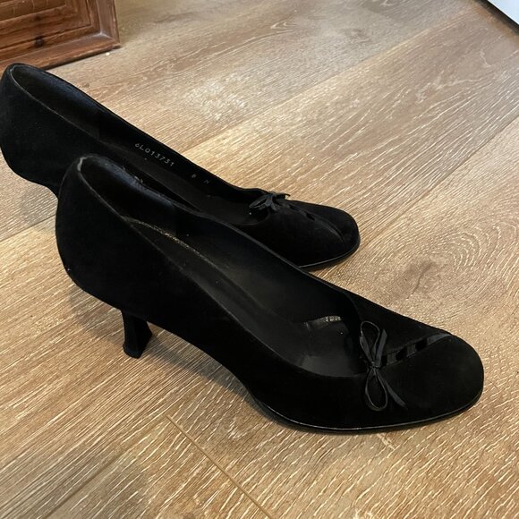 Stuart Weitzman Bow Heels - Picture 4 of 7